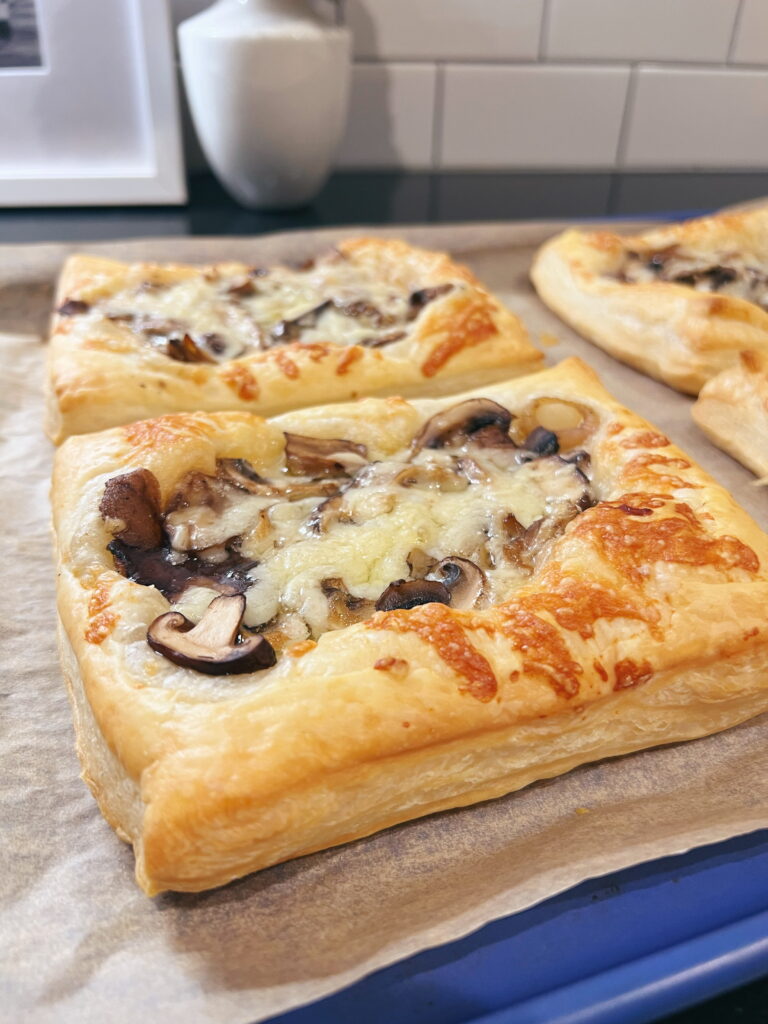 mushroom and gruyere tart