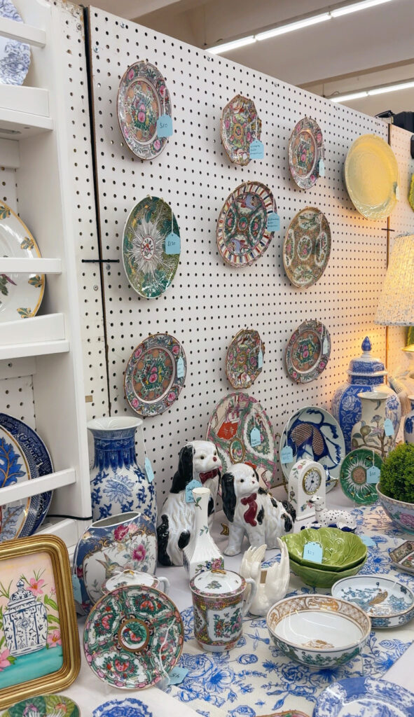 scott antique market